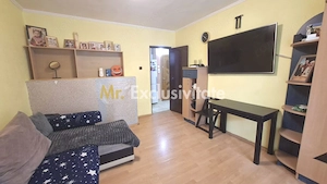 Apartament de 2 camere et.1 zona Piață Razboeni