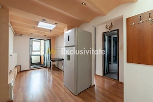 APARTAMENT DECOMANDAT - TRIVALE - ETAJ INTERMEDIAR - imagine 5
