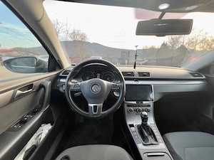 Volkswagen Passat B7 - imagine 6