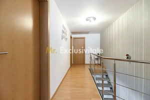 Eremia - Apartament 3 camere + studio | Scara interioara! - imagine 13