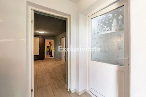 Casă renovată 2022, 3 camere, 1034 mp teren, încălzire în pardoseală - imagine 13