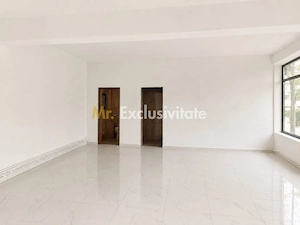DE INCHIRIAT - renovat - parter si etajul 1 - stradal - imagine 5
