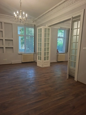 Universitate Piata Rosetti 2 camere parter in vila ideal birou parcare in curte         curte  - imagine 9