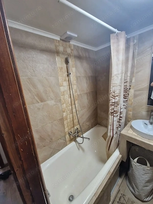 De vanzare apartament cu 2 camere in zona Buziasului  - imagine 3