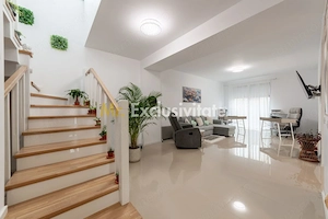 Casă Nouă Tip Duplex – 4 Camere - P+1 -  Budeasa! - imagine 19