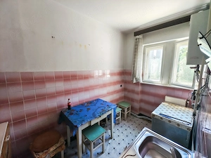 Vând apartament două camere în Reșița în zonă deosebită - imagine 4