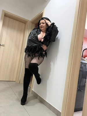 Buna dragilor....la mine sau la tine ptr clipe unice cu o matura cu forme!!!!!