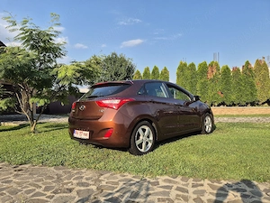 Hyundai i30 1.4 benzina Euro 5 - imagine 3