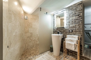 90 mp, două niveluri, complet mobilat și ultracentral, în Arad - imagine 8