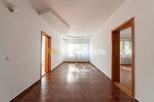 Casă spațioasă cu 8 camere - Pitești - 0% Comision - imagine 9