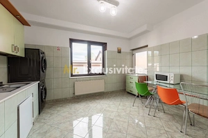 Casă spațioasă cu 8 camere - Pitești - 0% Comision - imagine 5