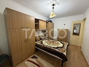 Apartament decomandat 2 camere parter boxa la subsol zona 1 Decembrie - imagine 2