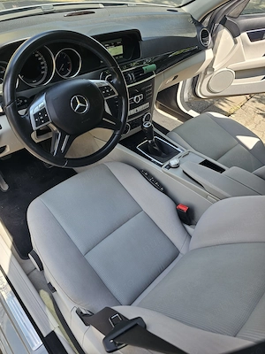 Se vinde Mercedes-Benz  an fabricație 2014, - imagine 6