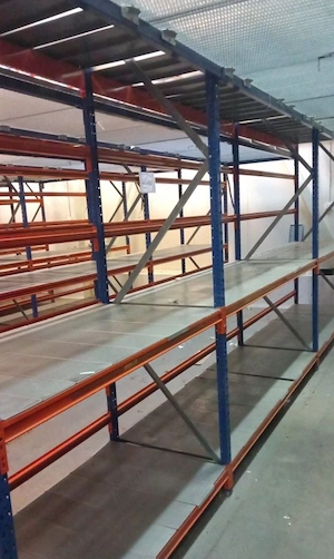 rafturi metalice industriale