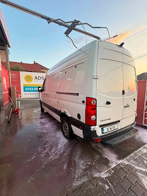 VW CRAFTER (mediu) - an 2016 - imagine 4