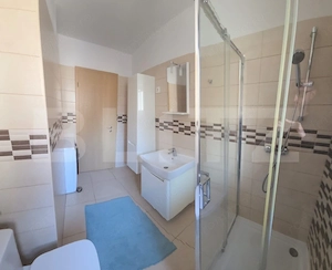Apartament cu 3 camere, 80 mp, zona Torontalului - imagine 8