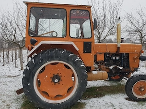 Vând tractor U 650 + plug + disc - imagine 2