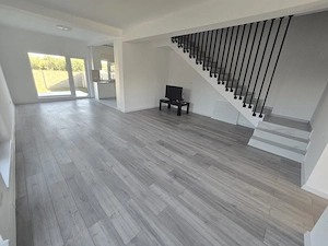 Duplex de Închiriat 4 camere 2 băi 700€ lângă Carrefour - imagine 18