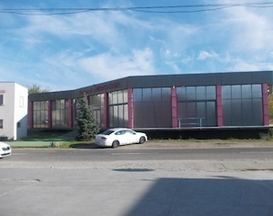 SE VINDE PRIN LICITAȚIE CLADIRE (fost restaurant) TEREN intravilan 1269 mp - construit 691 mp   
