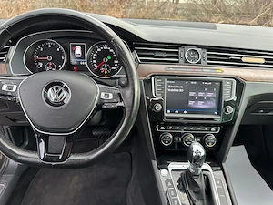 Vând Passat B8, 240cp, 4x4, an 2017 - imagine 9