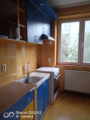 Apartament decomandat cu 2 camere în zona centrală a municipiului Reșița, jud. Caraș-Severin. - imagine 5