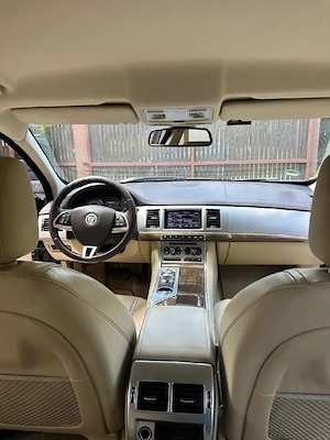 Vând Jaguar XF X250D 2.2D 2013 Facelift - imagine 5