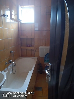 Apartament decomandat cu 2 camere în zona centrală a municipiului Reșița, jud. Caraș-Severin. - imagine 10