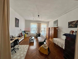 Apartament spațios cu 1 cameră, 71 mp, în clădire istorică, pe malul râului Bega – Timișoara