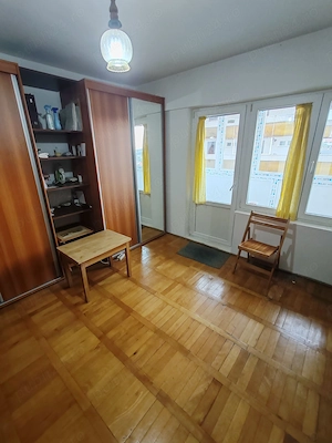 De vânzare apartament 1 cameră, ultracentral, 31 mp, et. 8 10, extra terasă comună pe palier - imagine 2