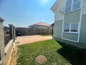 Duplex premium 3 camere, 80 mp utili, teren 300 mp, mobilat la comandă și terasă acoperită! - imagine 5