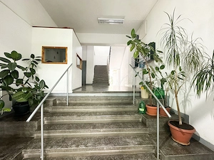 Piața Alba Iulia nr. 1 — decomandat, etaj 2, vedere spre rond - imagine 15