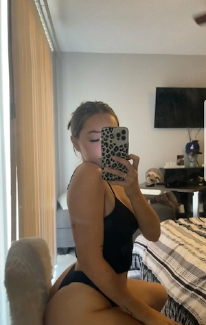 Online totul ,Larisa,19 ani