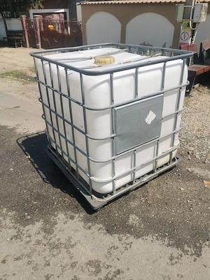 Bazin cu ibc 1000 l curat