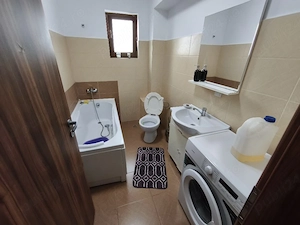 închiriez apartament 2 camere 