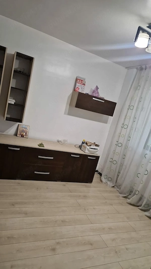 Inchiriez apartament doar pe termen lung - imagine 10