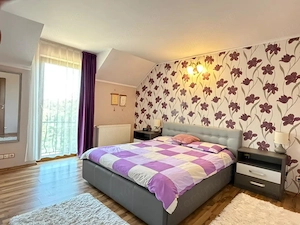 2 Case 1000 mp teren, zona Dealul Ciperca Oradea  - imagine 7