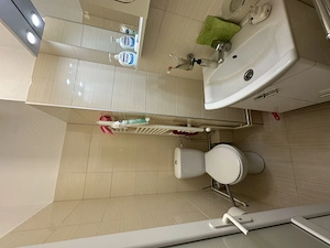 Vând apartament 3  camere Reșița. - imagine 3