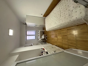 Vând apartament 3  camere Reșița. - imagine 6