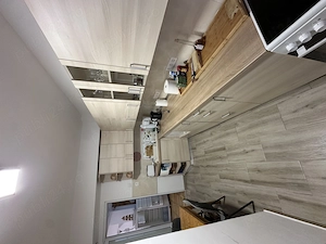Vând apartament 3  camere Reșița. - imagine 2