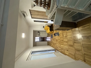 Vând apartament 3  camere Reșița. - imagine 9