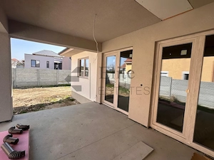 Casă de vânzare cu 4 camere în Sânmartin, Bihor - imagine 8