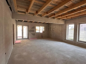 Casă de vânzare cu 4 camere în Sânmartin, Bihor - imagine 3