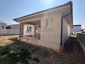 Casă de vânzare cu 4 camere în Sânmartin, Bihor - imagine 5