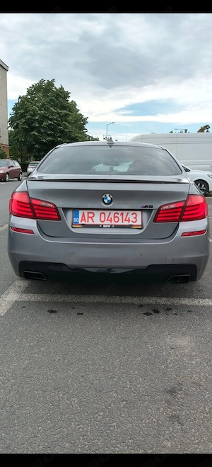 vând BMW M5 F10 full dotări M pachet  - imagine 4
