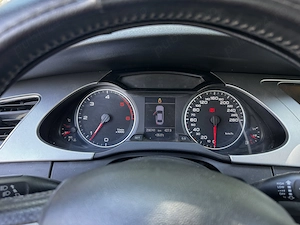Audi A4 B8 2.0 TDI - imagine 7