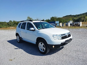Dacia Duster 4x2, 1.6 benzina euro 5 