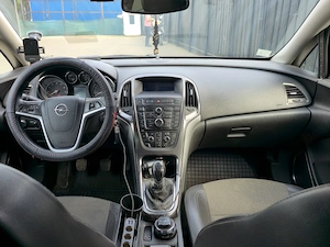 Opel Astra J Sports Tourer 1.4 Turbo + GPL - imagine 11