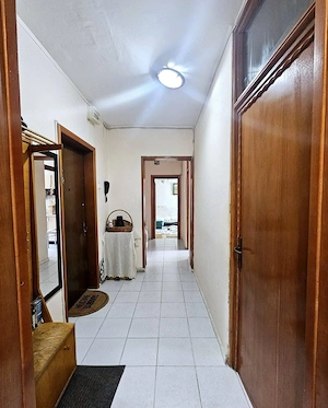 Apartament 4 camere de vanzare Aparatorii Patriei - Piata Berceni - imagine 6