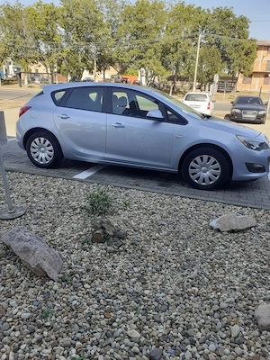 Opel Astra J hatchback 1.6cdti  - imagine 4