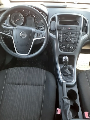 Opel Astra J hatchback 1.6cdti  - imagine 7